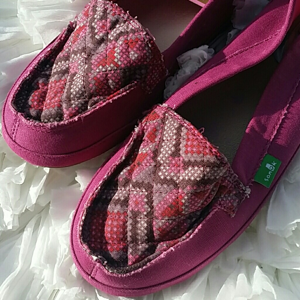 ❌SOLD❌ Sanuk Pink Quilt Surfer Flats ❌SOLD❌ - Picture 2 of 6